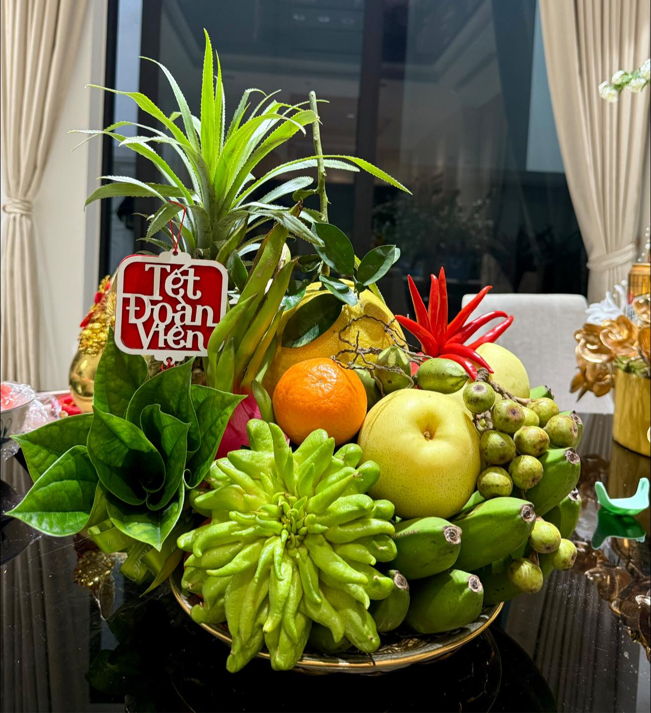 Vợ Th&agrave;nh Chung khoe kh&eacute;o biệt thự lộng lẫy ng&agrave;y Tết: Chồng lo dọn dẹp, vợ trổ t&agrave;i nữ c&ocirc;ng gia ch&aacute;nh điểm 10- Ảnh 4.