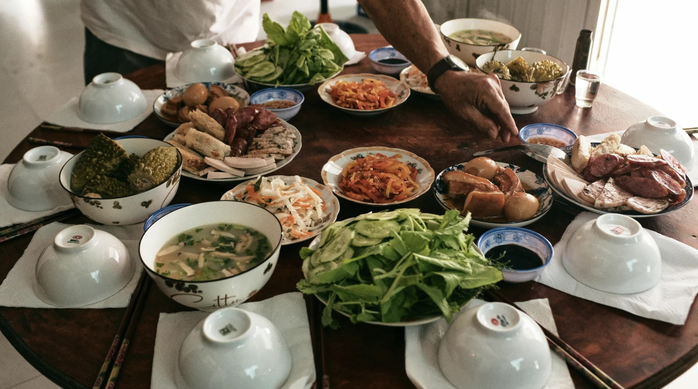 B&aacute;c sĩ bật m&iacute; nguy&ecirc;n tắc v&agrave;ng ăn Tết khoẻ mạnh- Ảnh 1.