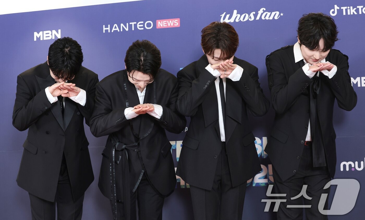 Thảm đỏ Hanteo Music Awards 2026: Tiffany (SNSD) rạng rỡ xinh hút hồn, át hết dàn mỹ nhân đàn em- Ảnh 23. Thảm đỏ Hanteo Music Awards 2026: Tiffany (SNSD) rạng rỡ xinh hút hồn, át hết dàn mỹ nhân đàn em- Ảnh 23.