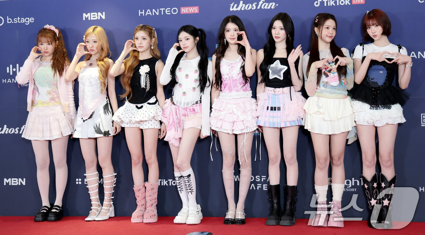 Thảm đỏ Hanteo Music Awards 2026: Tiffany (SNSD) rạng rỡ xinh hút hồn, át hết dàn mỹ nhân đàn em- Ảnh 7. Thảm đỏ Hanteo Music Awards 2026: Tiffany (SNSD) rạng rỡ xinh hút hồn, át hết dàn mỹ nhân đàn em- Ảnh 7.