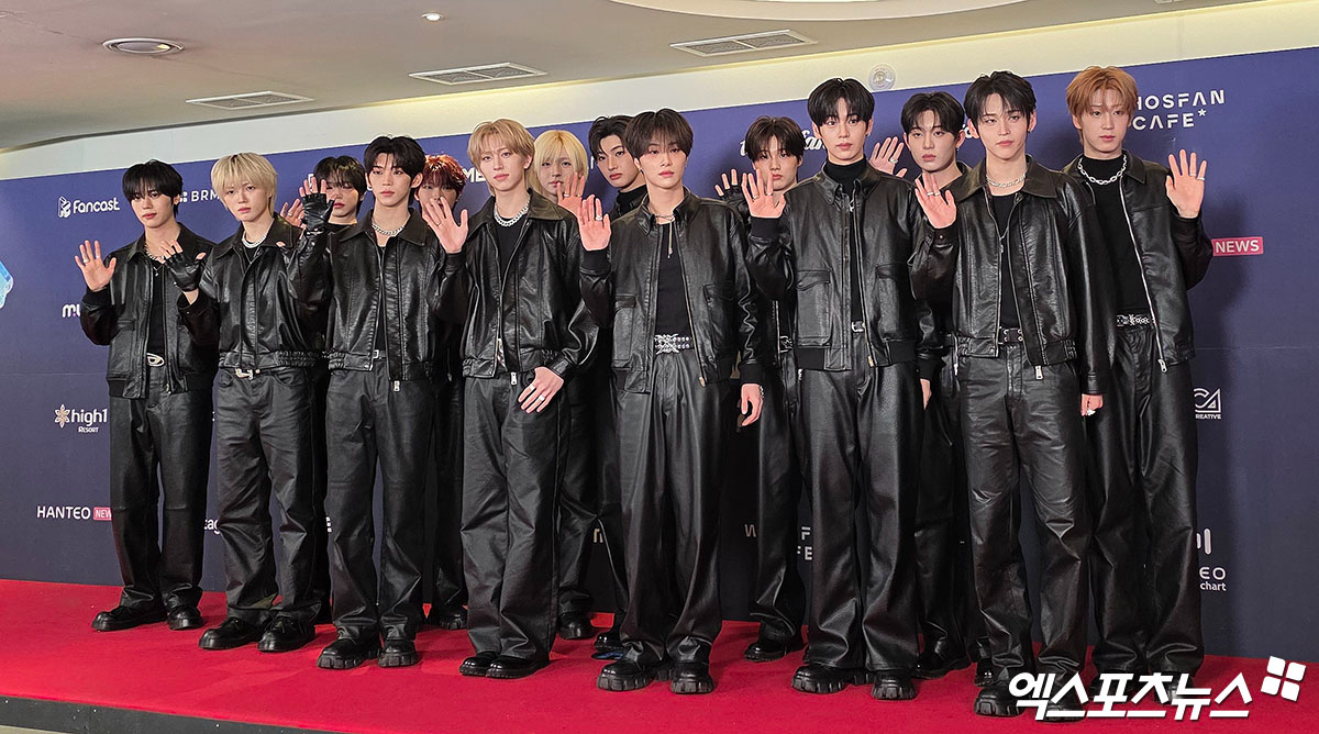 Thảm đỏ Hanteo Music Awards 2026: Tiffany (SNSD) rạng rỡ xinh hút hồn, át hết dàn mỹ nhân đàn em- Ảnh 28. Thảm đỏ Hanteo Music Awards 2026: Tiffany (SNSD) rạng rỡ xinh hút hồn, át hết dàn mỹ nhân đàn em- Ảnh 28.