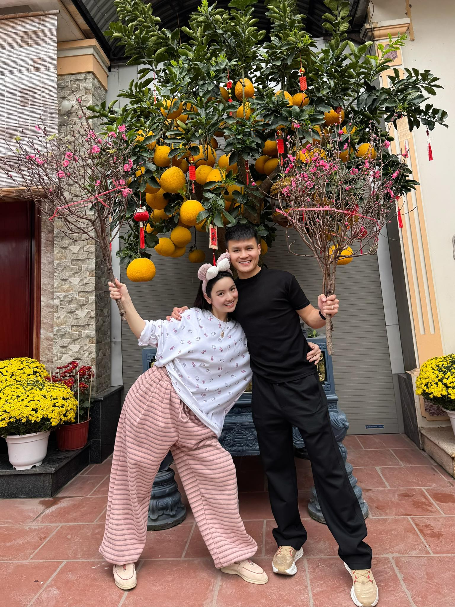 Gi&aacute;p Tết, vợ Quang Hải l&agrave;m c&aacute;i g&igrave; thế n&agrave;y!- Ảnh 3.