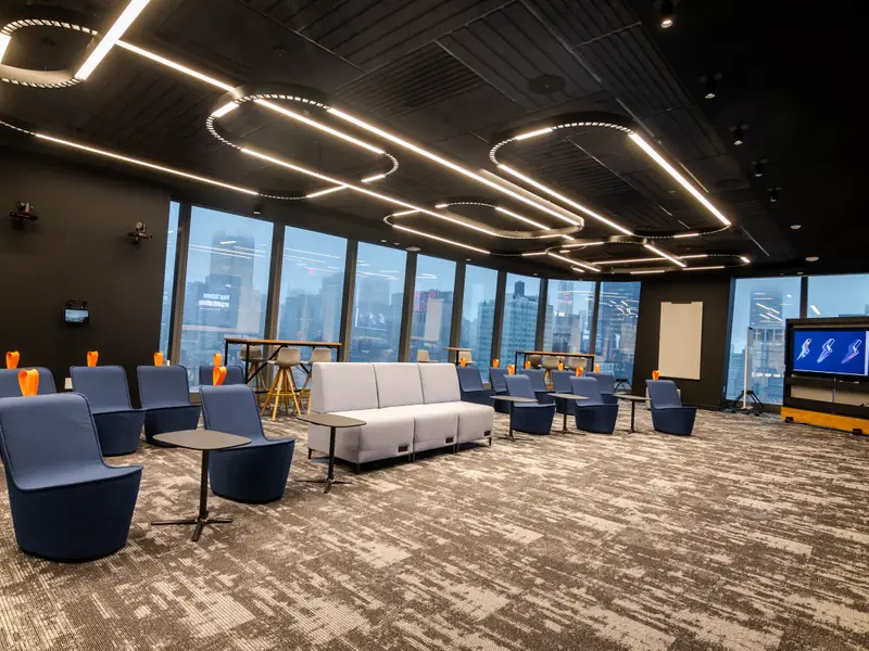 H&eacute; lộ b&ecirc;n trong trụ sở ch&iacute;nh của BIG4 kiểm to&aacute;n lớn nhất thế giới: Người c&oacute; lương 2-7 tỷ/năm l&agrave;m việc ở nơi như thế n&agrave;y!- Ảnh 8.