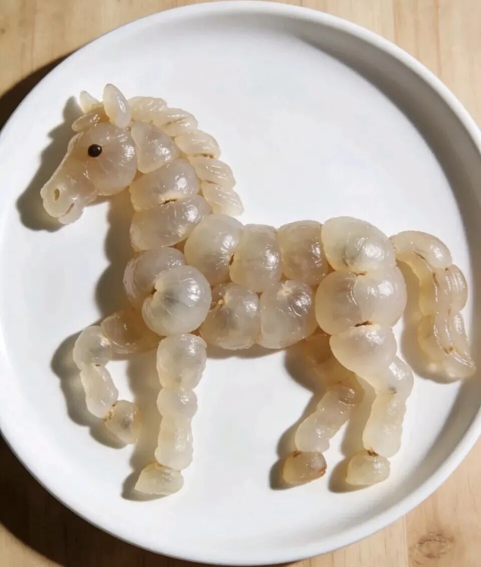 Chuẩn bị một đĩa tr&aacute;i c&acirc;y theo chủ đề 