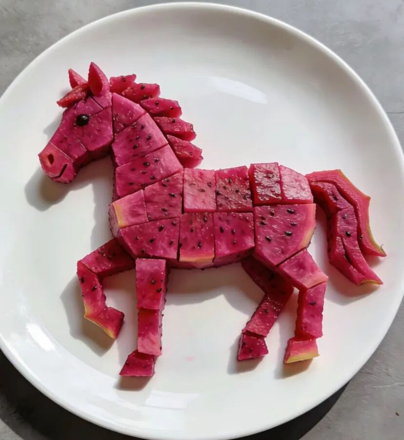 Chuẩn bị một đĩa tr&aacute;i c&acirc;y theo chủ đề 