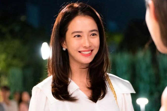 &ldquo;Song Ji Hyo kiệt sức khi nu&ocirc;i con&rdquo;- Ảnh 1.