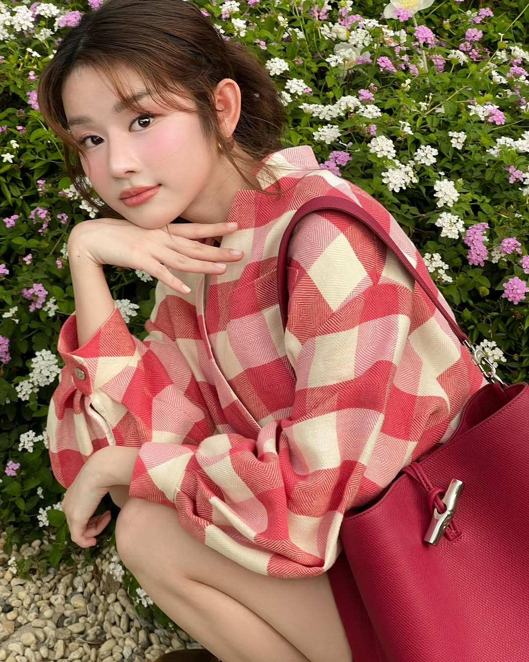 Mỹ nh&acirc;n Việt mang vibe diễn vi&ecirc;n H&agrave;n, mặc đơn giản m&agrave; cả c&otilde;i mạng m&ecirc; mẩn- Ảnh 13.