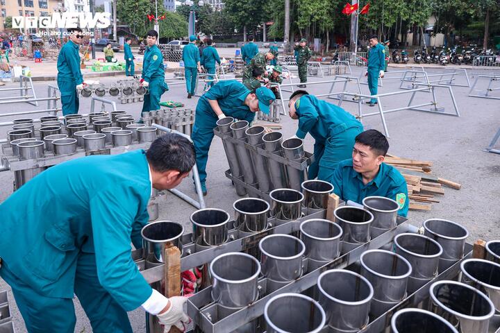 To&agrave;n cảnh trận địa ph&aacute;o hoa ở H&agrave; Nội ch&agrave;o mừng năm mới B&iacute;nh Ngọ 2026- Ảnh 6.