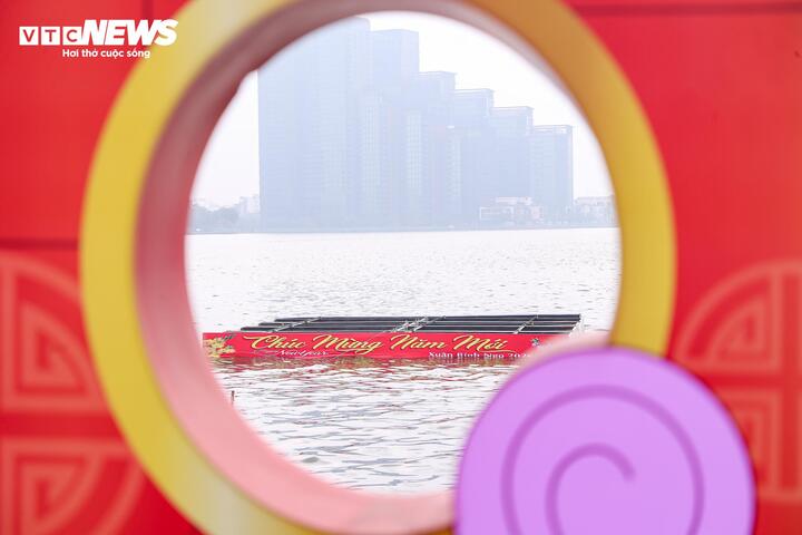 To&agrave;n cảnh trận địa ph&aacute;o hoa ở H&agrave; Nội ch&agrave;o mừng năm mới B&iacute;nh Ngọ 2026- Ảnh 10.