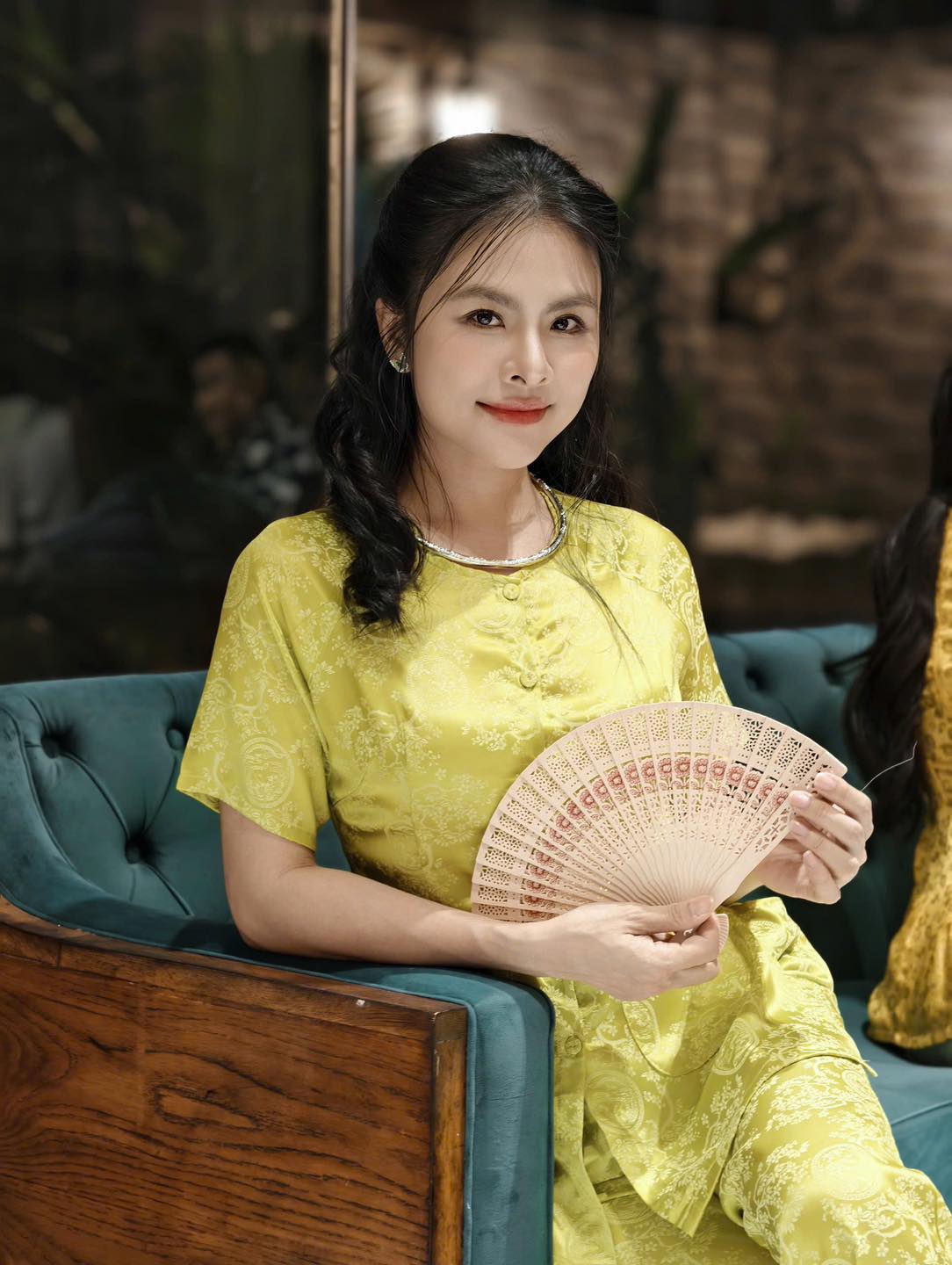 Học vấn đ&aacute;ng nể của d&agrave;n mỹ nh&acirc;n tuổi Ngọ: Người l&agrave; thạc sĩ, giảng vi&ecirc;n, người "c&acirc;n" c&ugrave;ng l&uacute;c 2 trường- Ảnh 2.