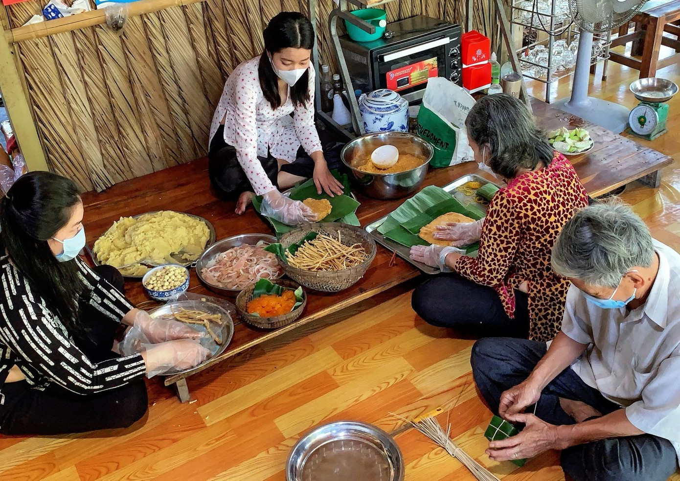 Coi chừng nhập viện v&igrave; 'đặc sản nh&agrave; l&agrave;m' ng&agrave;y Tết- Ảnh 1.