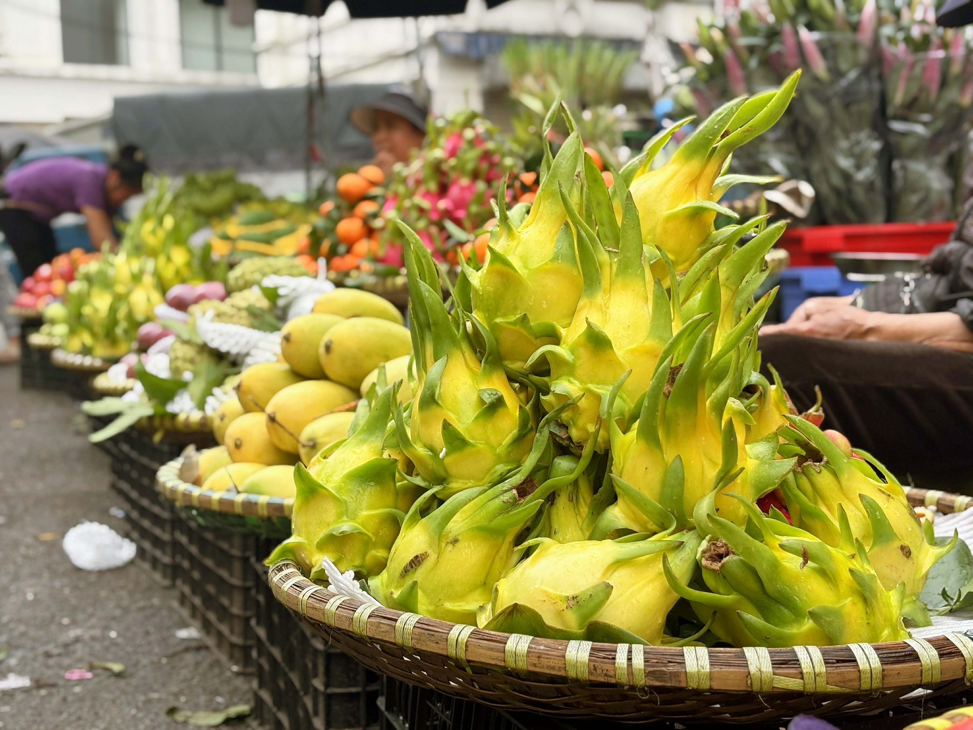 29 Tết: Không phải Hàng Bè, đây mới là nên cần đến nếu muốn tìm kiếm những nét truyền thống của Tết xưa- Ảnh 7. 29 Tết: Không phải Hàng Bè, đây mới là nên cần đến nếu muốn tìm kiếm những nét truyền thống của Tết xưa- Ảnh 7.