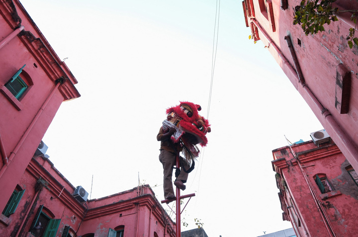 Đường phố khắp năm ch&acirc;u lung linh ch&agrave;o đ&oacute;n năm mới B&iacute;nh Ngọ- Ảnh 26.