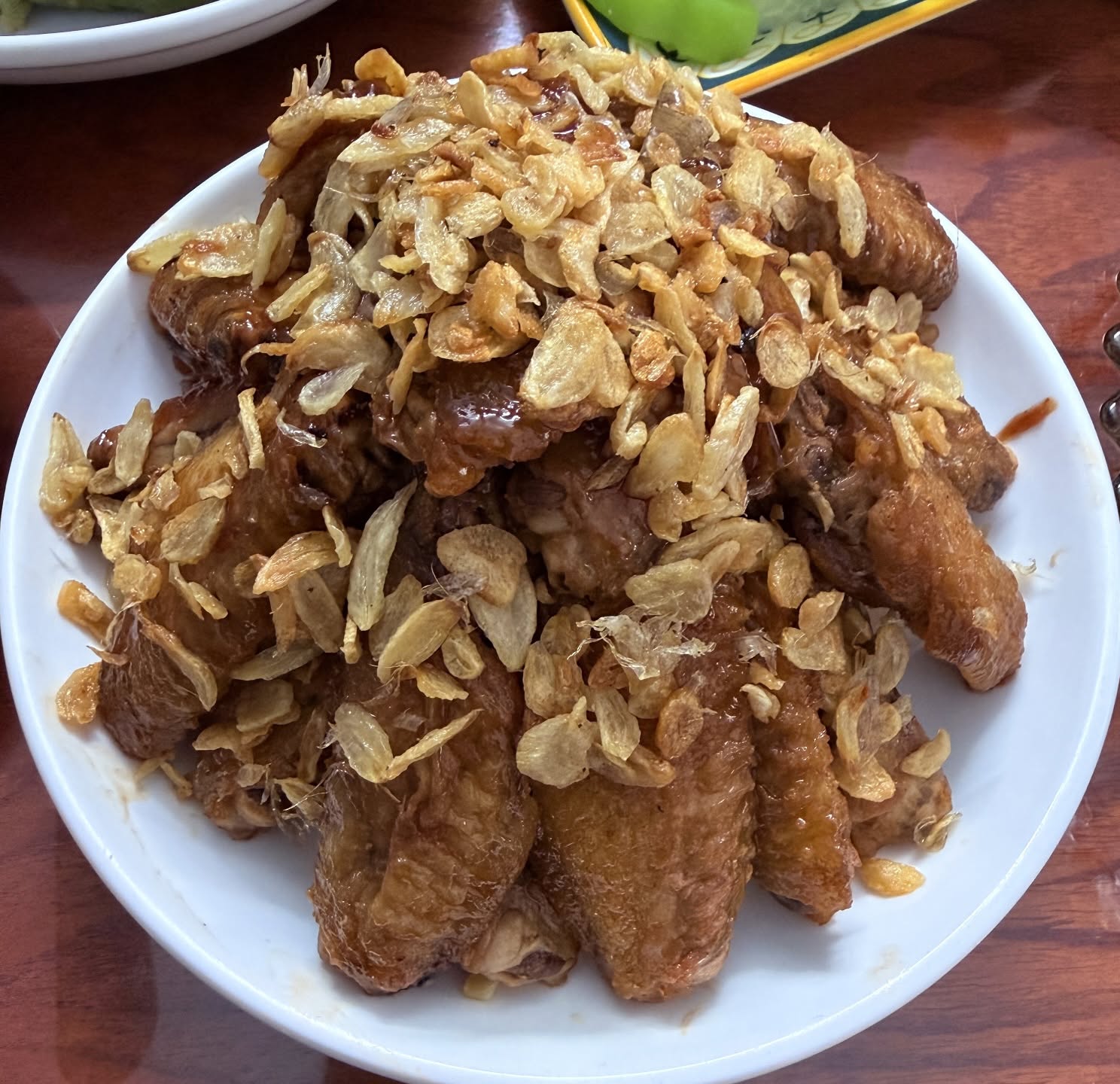 M&acirc;m cơm tất ni&ecirc;n 