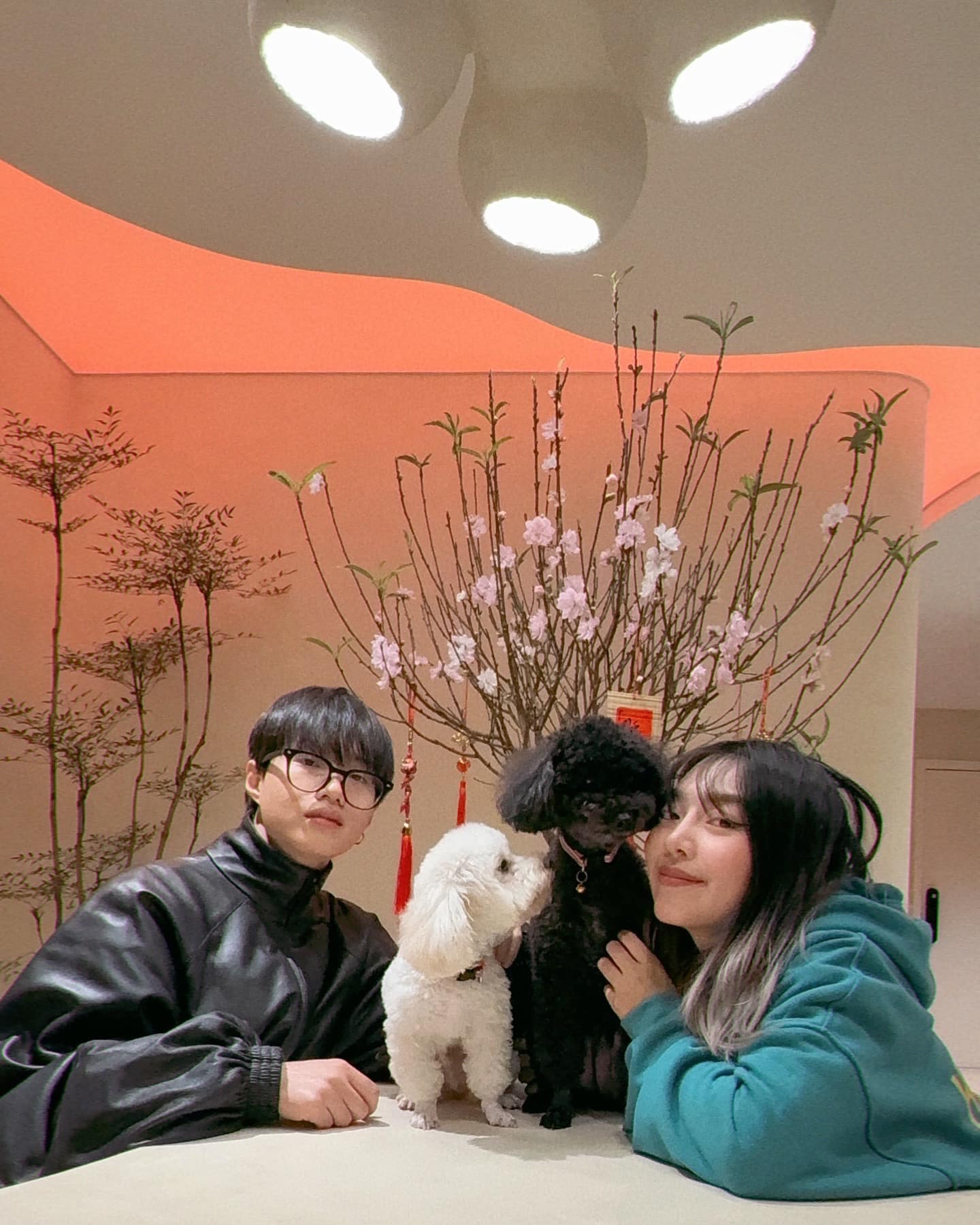 Rapper Vbiz tung trọn bộ ảnh đ&aacute;m hỏi độc lạ b&ecirc;n bạn g&aacute;i quản l&yacute;- Ảnh 15.