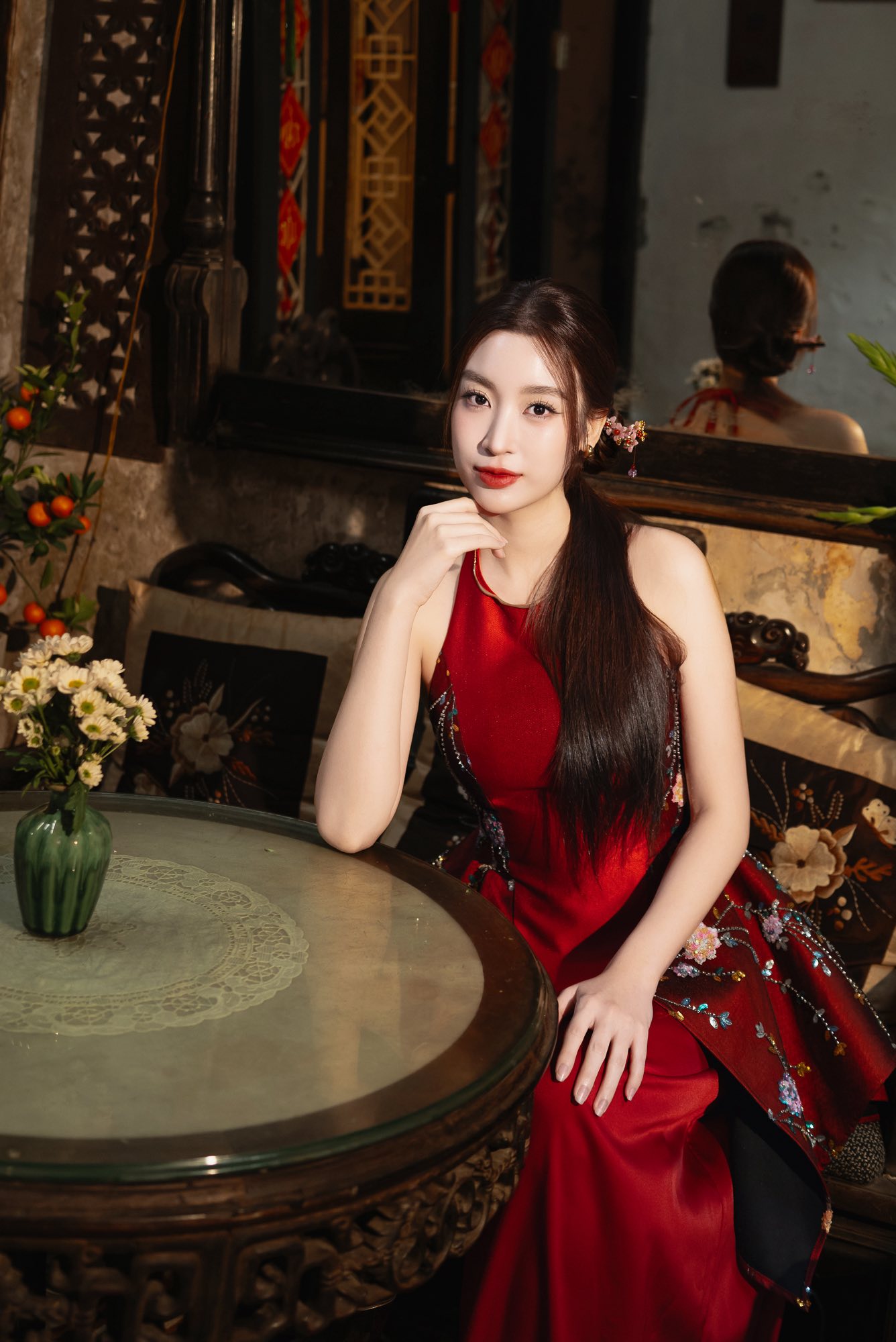 Đỗ Mỹ Linh khoe bộ ảnh Tết đẹp không lối thoát nhưng chồng chủ tịch CLB Hà Nội vội nhắc một điều- Ảnh 1. Đỗ Mỹ Linh khoe bộ ảnh Tết đẹp không lối thoát nhưng chồng chủ tịch CLB Hà Nội vội nhắc một điều- Ảnh 1.