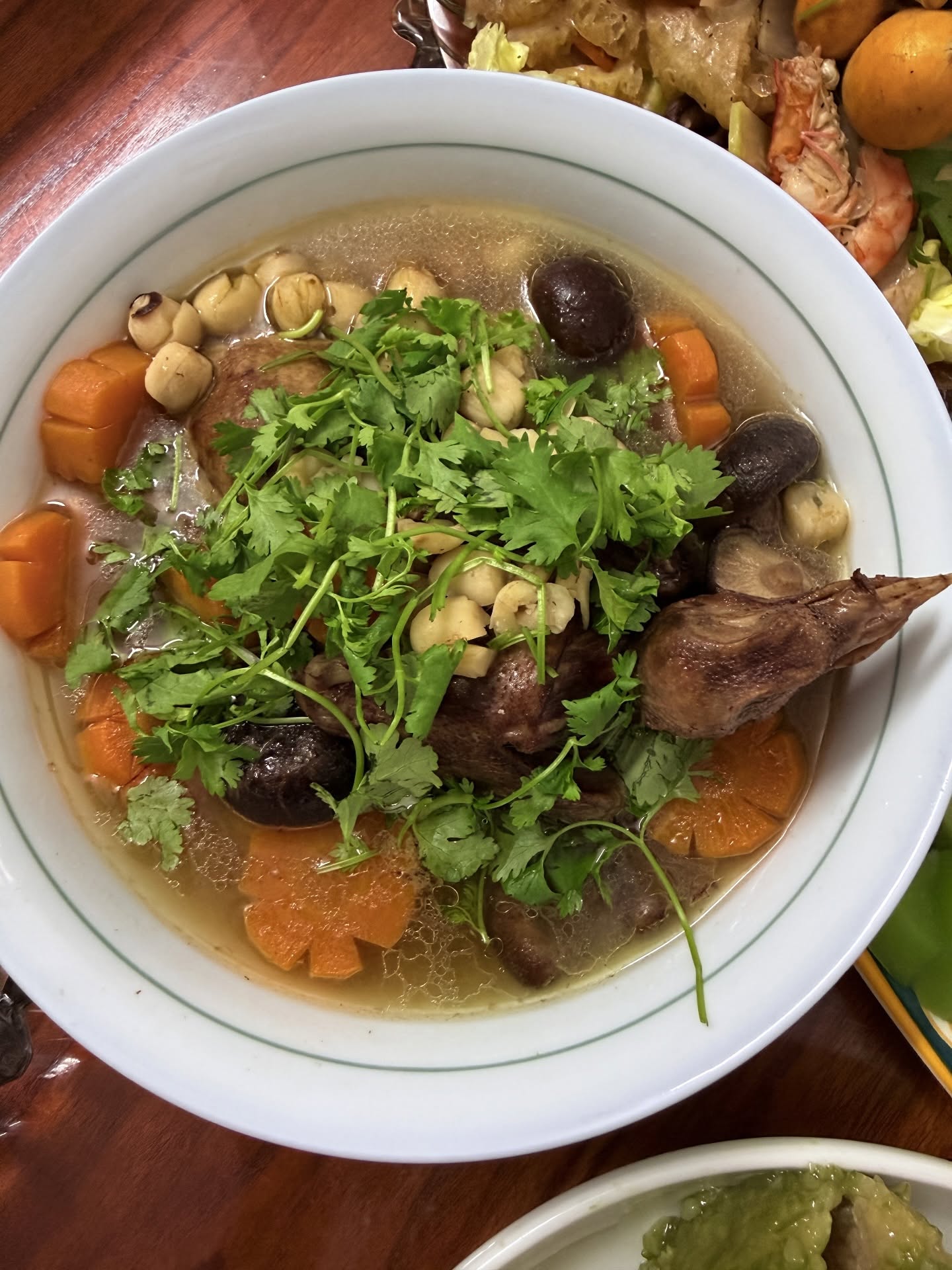 M&acirc;m cơm tất ni&ecirc;n 