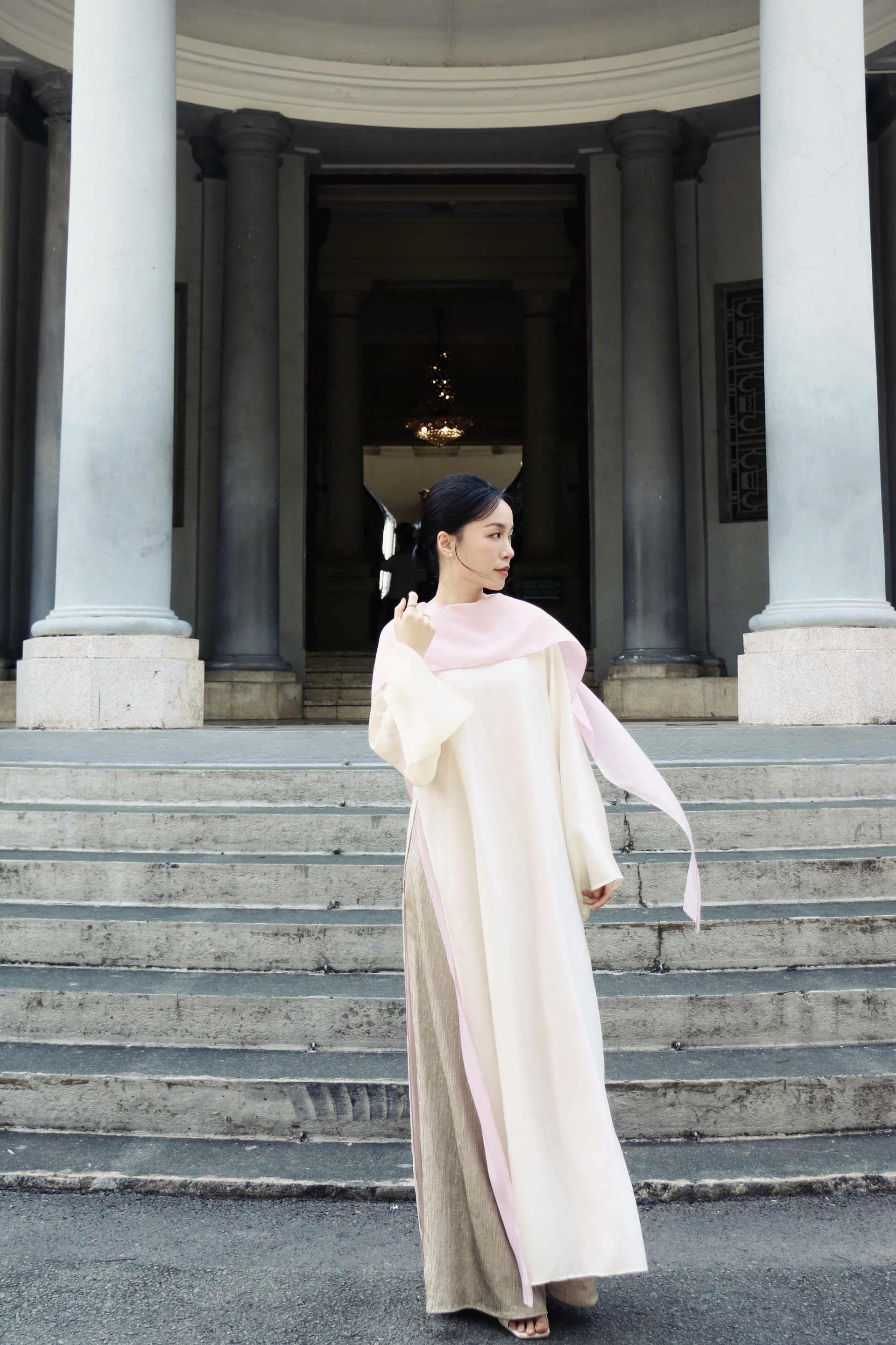 H&agrave; Tr&uacute;c: C&oacute; thời gian chỉ cần 1 c&acirc;u n&oacute;i của chồng v&agrave; mẹ cũng l&agrave;m m&igrave;nh bật kh&oacute;c- Ảnh 3.