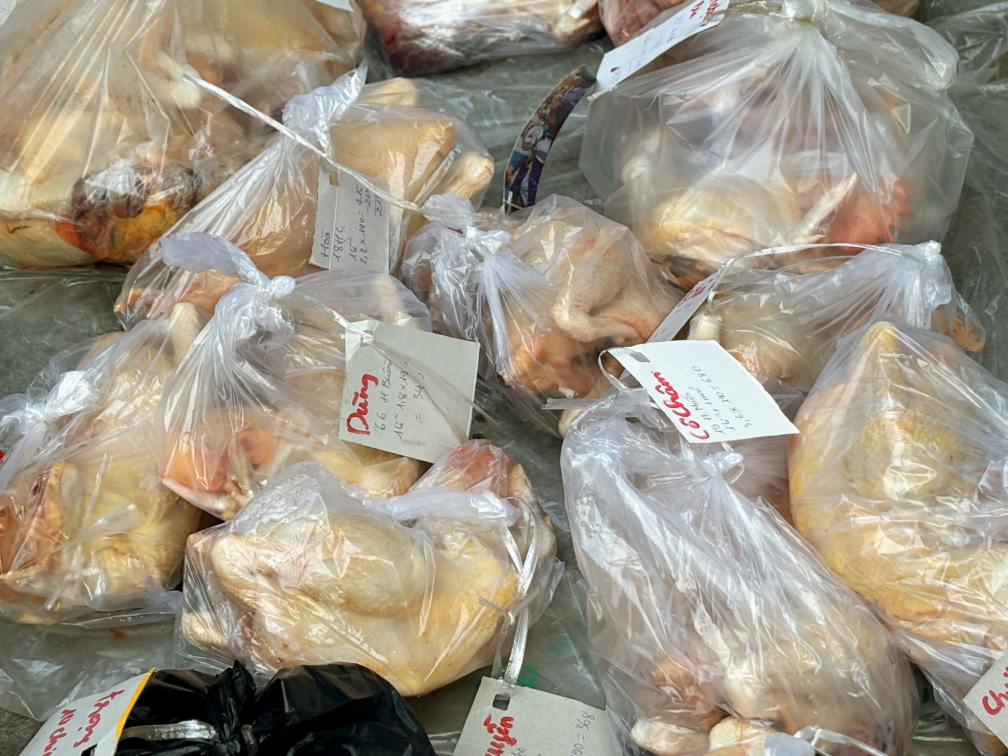 29 Tết: Không phải Hàng Bè, đây mới là nên cần đến nếu muốn tìm kiếm những nét truyền thống của Tết xưa- Ảnh 10. 29 Tết: Không phải Hàng Bè, đây mới là nên cần đến nếu muốn tìm kiếm những nét truyền thống của Tết xưa- Ảnh 10.