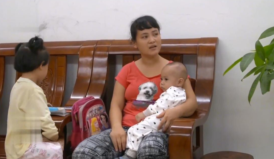 Nh&igrave;n v&agrave;o ho&agrave;n cảnh của c&ocirc; b&eacute; n&agrave;y, t&ocirc;i đ&atilde; hiểu thế n&agrave;o l&agrave; BI KỊCH của một gia đ&igrave;nh thi&ecirc;n vị- Ảnh 1.