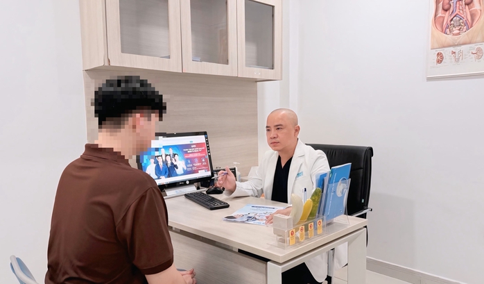 Thu&ecirc; người y&ecirc;u qua mạng đi chơi Valentine, ch&agrave;ng trai sợ mắc bệnh t&igrave;nh dục- Ảnh 1.