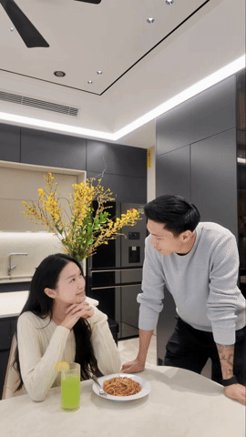 Ở biệt thự chục tỷ nhưng qu&agrave; Valentine Văn Hậu tặng Do&atilde;n Hải My lại đơn giản v&ocirc; c&ugrave;ng, nh&agrave; n&agrave;o cũng c&oacute; dịp Tết- Ảnh 3.