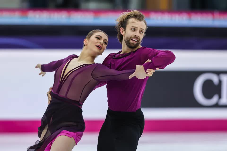 Ng&ocirc;n t&igrave;nh Olympic: Nhiều năm đối đầu so k&egrave; huy chương, t&ocirc;i cầu h&ocirc;n lu&ocirc;n đối thủ ngay giữa l&ograve;ng nước &Yacute;- Ảnh 5.