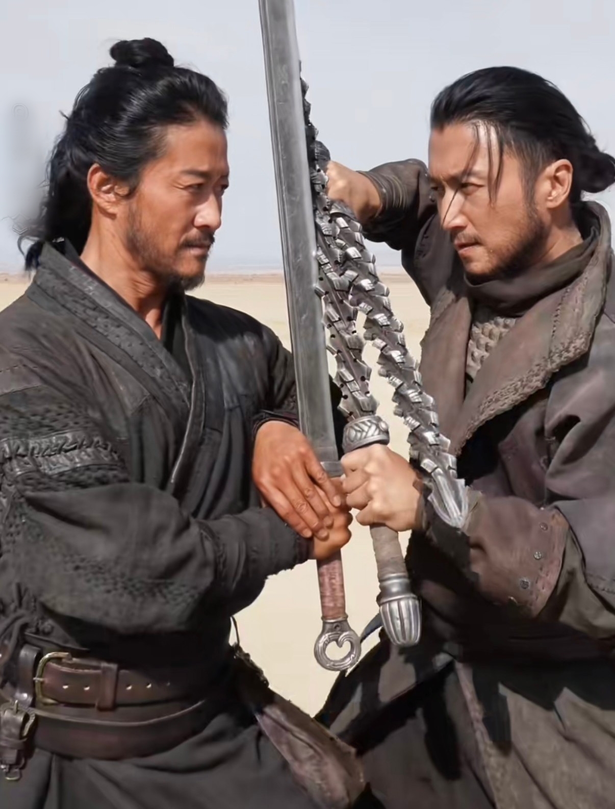 Drama nhất ng&agrave;y cuối năm: 1 phim Tết bị tố ch&egrave;n &eacute;p suất chiếu, &ecirc; k&iacute;p h&agrave;nh xử như x&atilde; hội đen- Ảnh 4.