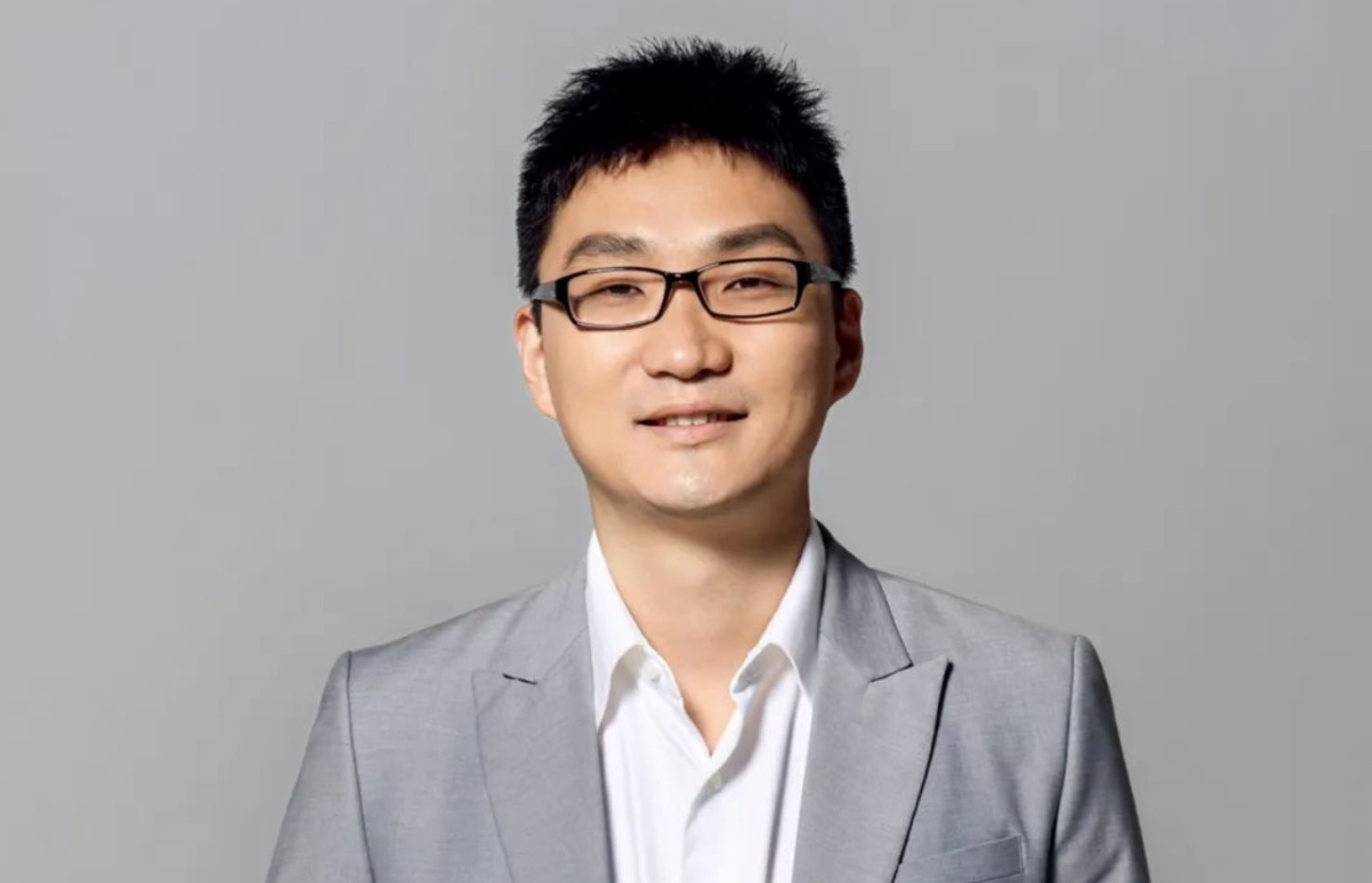 Tỷ ph&uacute; 41 tuổi bất ngờ từ bỏ sự nghiệp đỉnh cao, quy&ecirc;n g&oacute;p 14 tỷ USD rồi lui về ở ẩn- Ảnh 1.