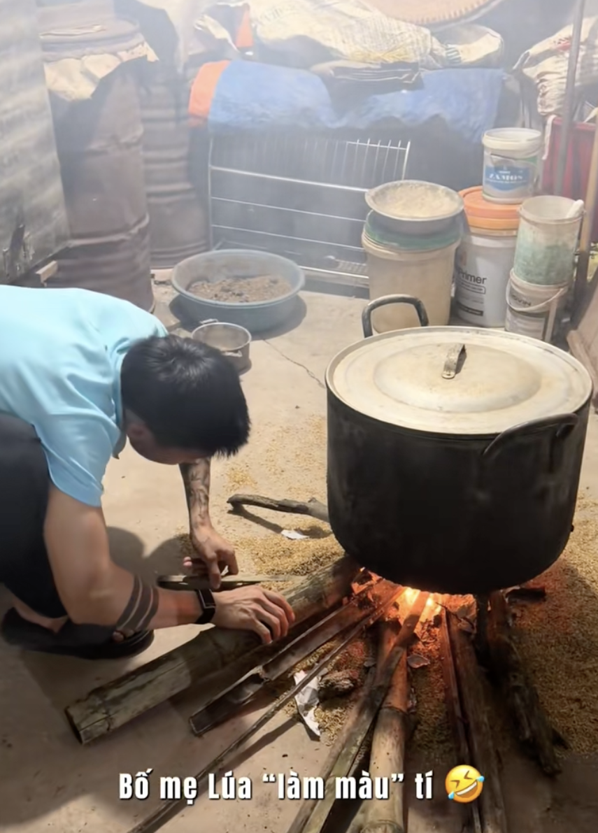 1,1 triệu lượt xem Doãn Hải My "làm màu một tí" khi về quê Văn Hậu ăn Tết- Ảnh 2. 1,1 triệu lượt xem Doãn Hải My