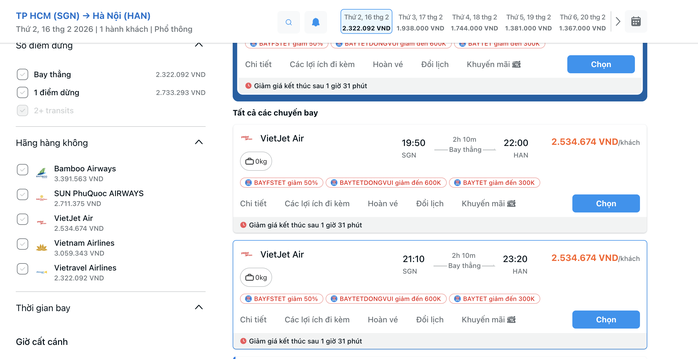 Trưa 29 tháng Chạp, vé máy bay Tết từ TPHCM đi Hà Nội giảm mạnh- Ảnh 3. Trưa 29 tháng Chạp, vé máy bay Tết từ TPHCM đi Hà Nội giảm mạnh- Ảnh 3.