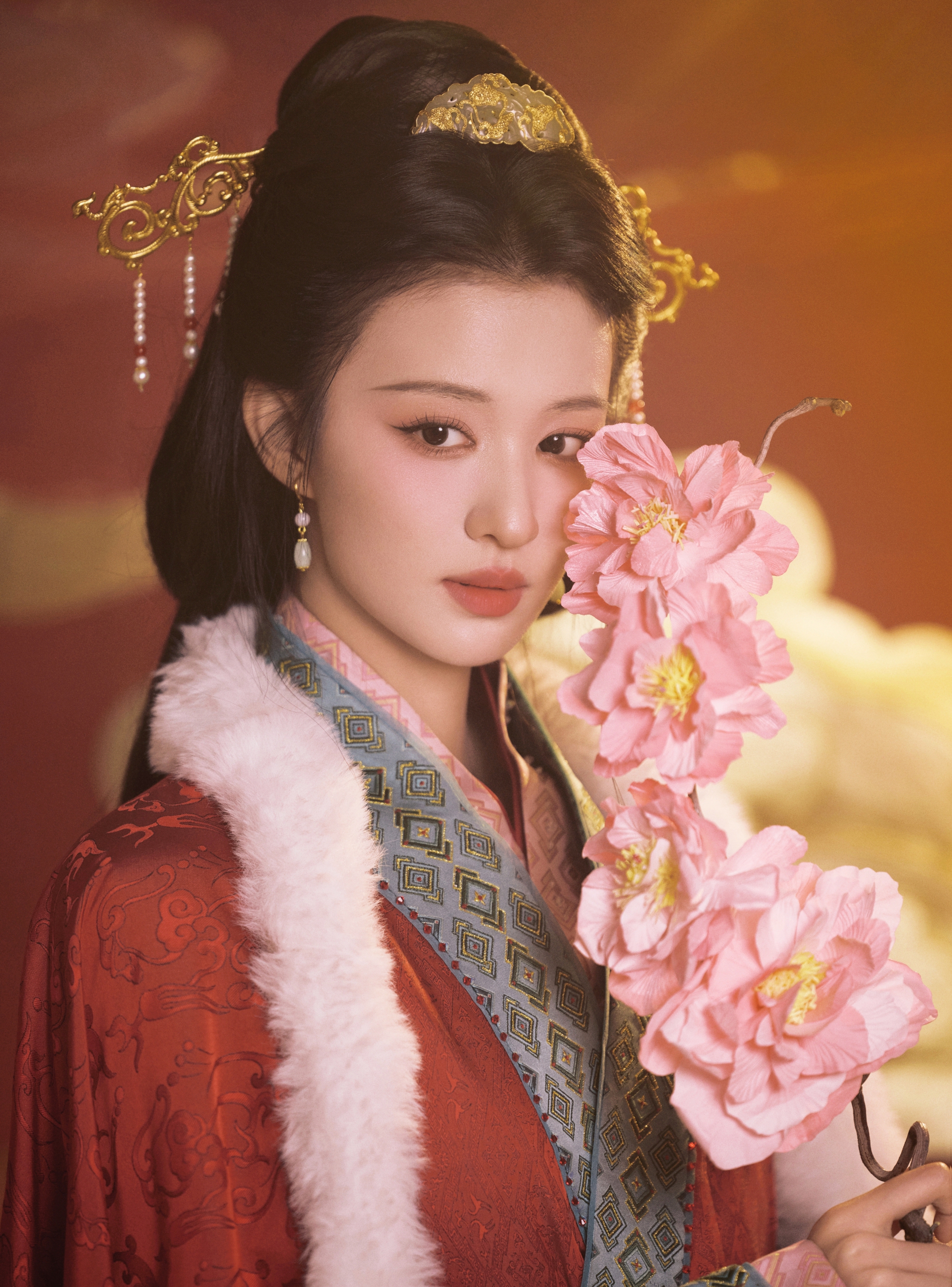 Mỹ nh&acirc;n đẹp nhất đ&ecirc;m hội giao thừa 2026: Nhan sắc như bức tranh giang sơn gấm v&oacute;c, bảo sao ai gặp cũng y&ecirc;u- Ảnh 5.