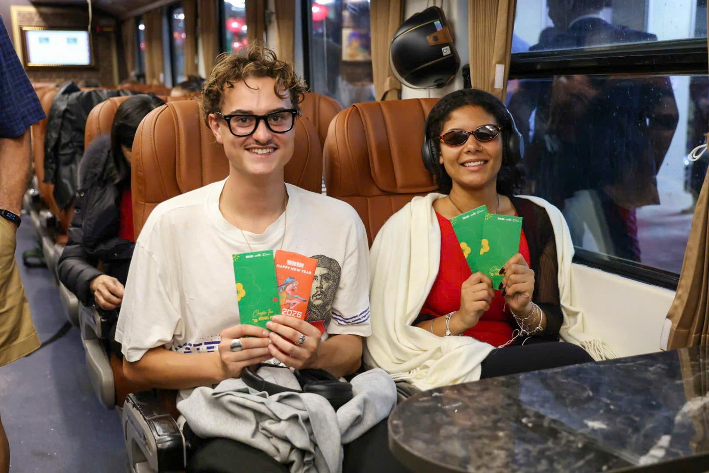 450 h&agrave;nh kh&aacute;ch đ&oacute;n giao thừa tr&ecirc;n chuyến t&agrave;u đặc biệt- Ảnh 6.