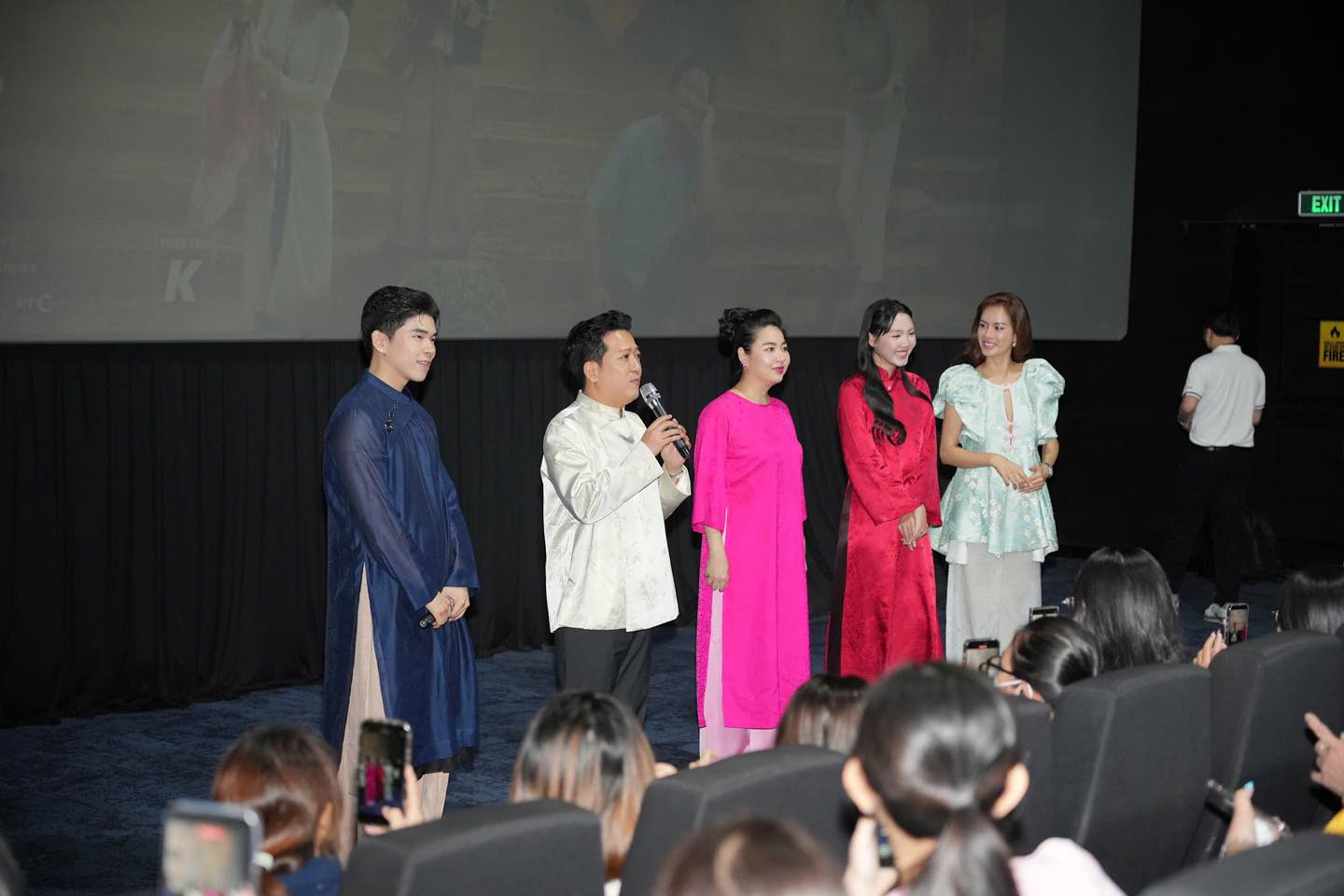 Trường Giang mất 5 triệu đ&uacute;ng m&ugrave;ng 1 Tết, nghe l&yacute; do kh&ocirc;ng biết n&ecirc;n thương hay n&ecirc;n cười- Ảnh 2.