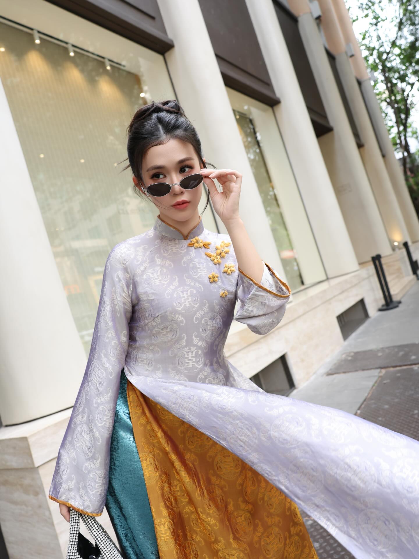 Mùng 1 Tết, cả Việt Nam diện áo dài đẹp điên 10 điểm- Ảnh 12.