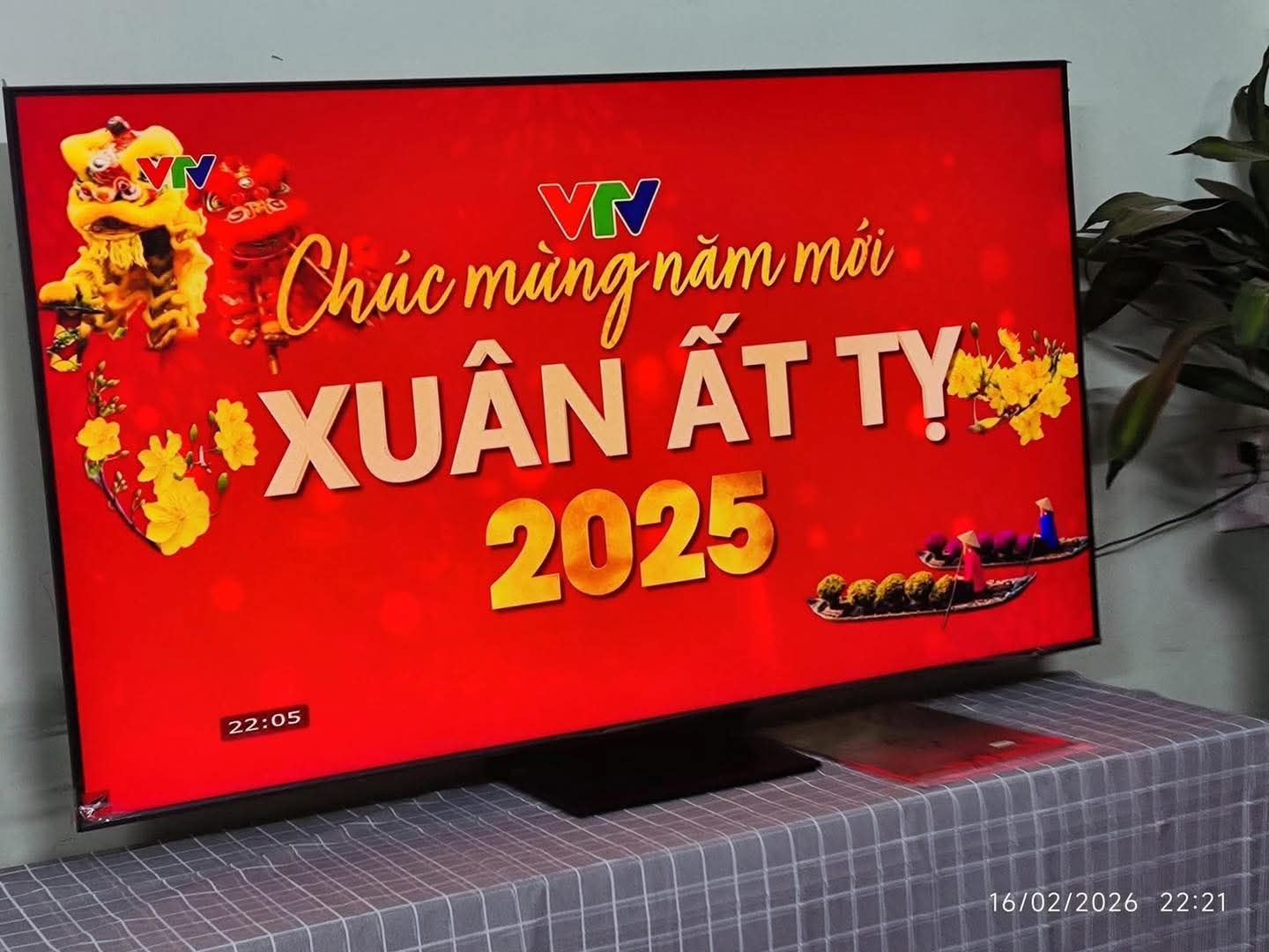 Sai s&oacute;t ngay tr&ecirc;n s&oacute;ng chương tr&igrave;nh đ&ecirc;m Giao thừa khiến MXH x&ocirc;n xao- Ảnh 2.