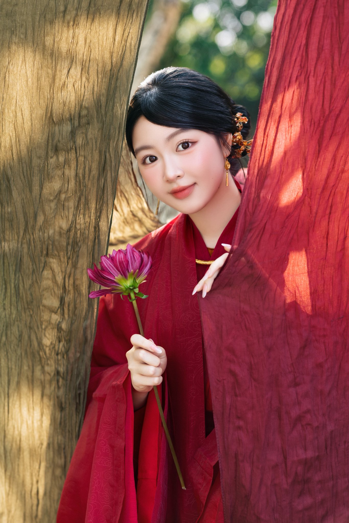 Mùng 1 Tết, cả Việt Nam diện áo dài đẹp điên 10 điểm- Ảnh 19.