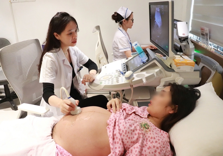 Nữ b&aacute;c sĩ giữ lại nhịp tim mong manh của thai nhi- Ảnh 1.