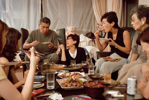 C&ocirc; g&aacute;i 29 tuổi đ&atilde; bị mất ngủ gần một th&aacute;ng v&igrave; sợ "1.000 c&acirc;u hỏi"  trong dịp Tết Nguy&ecirc;n Đ&aacute;n- Ảnh 1.