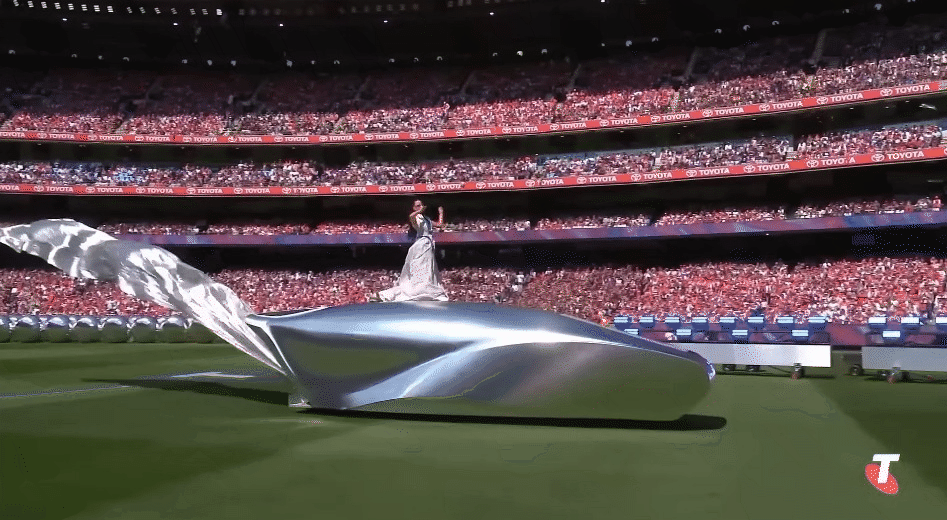 Sự hết thời của mỹ nh&acirc;n đẹp chuẩn "tỷ lệ v&agrave;ng": Ra nhạc bị ch&ecirc; tơi bời, danh xưng "nữ ho&agrave;ng flop" kh&ocirc;ng ai gi&agrave;nh- Ảnh 8.