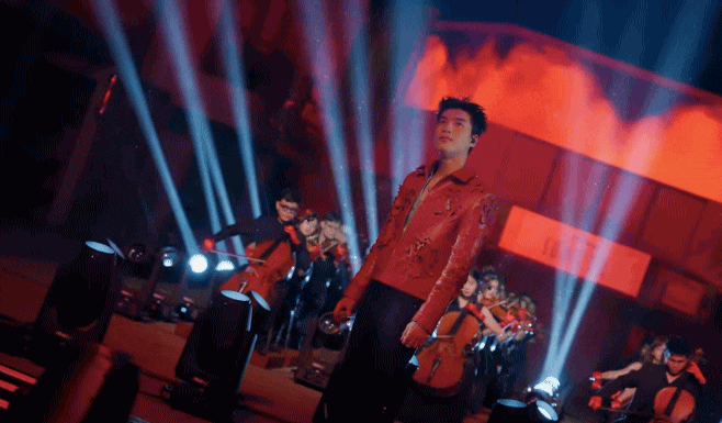 HIEUTHUHAI vừa viết nhạc vừa kh&oacute;c, ra ngay si&ecirc;u phẩm kỷ lục stream top đầu Việt Nam- Ảnh 3.