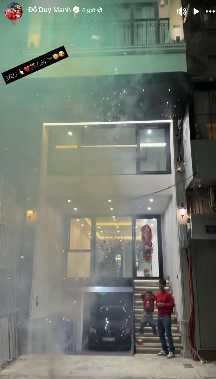 Đ&acirc;y rồi, cơ ngơi 5 tầng giữa phố cổ 