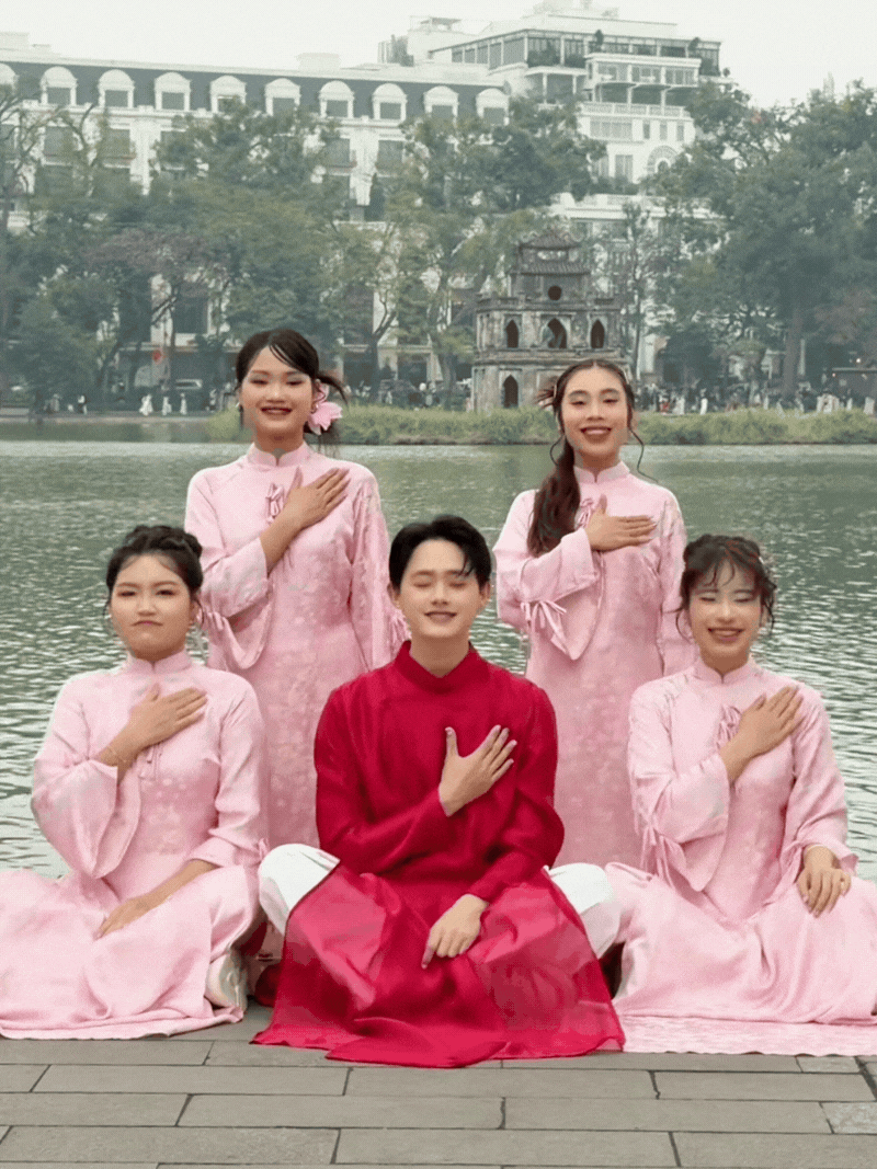 Hot nhất Tết này: 1 ca khúc đang bao trùm cả cõi mạng, cứ nàng thơ khoe sắc là không thể bỏ lỡ- Ảnh 2.