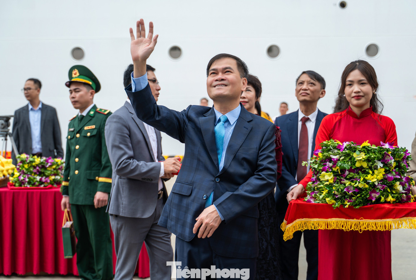 T&agrave;u biển quốc tế chở gần 2.400 kh&aacute;ch du lịch Quảng Ninh m&ugrave;ng 1 Tết- Ảnh 2.