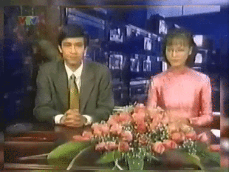 Đang viral: M&agrave;n ch&uacute;c Tết tr&ecirc;n VTV đ&uacute;ng 24 năm trước!- Ảnh 1.