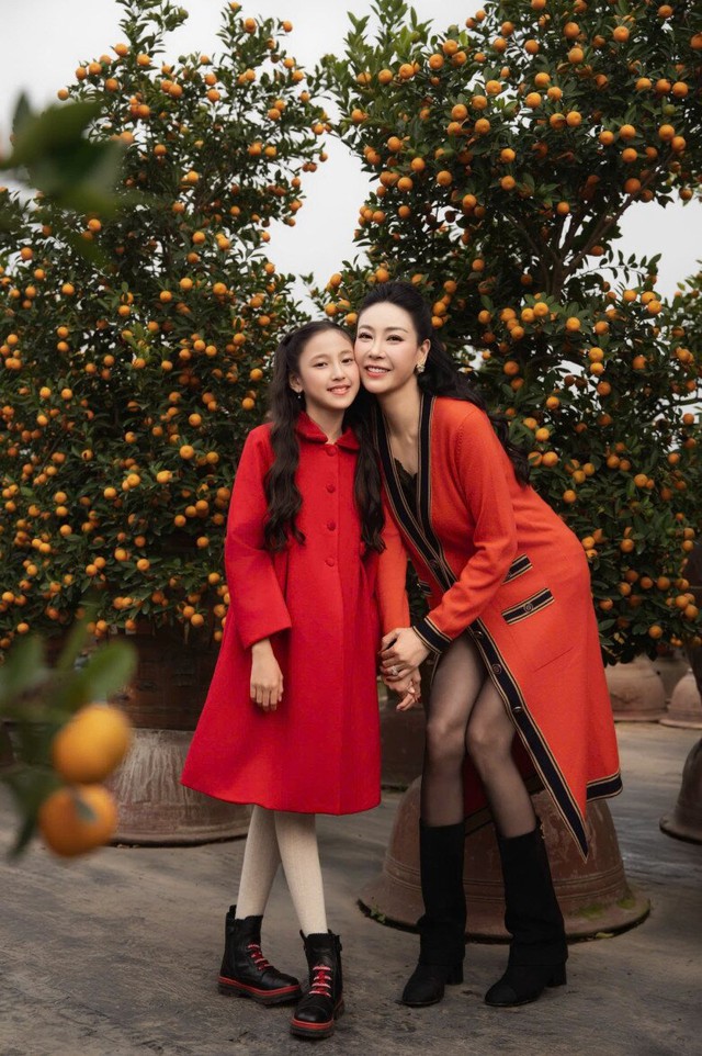 Hoa hậu Việt từng l&atilde;i 900 c&acirc;y v&agrave;ng, giờ sống trong biệt thự 400 tỷ Quận 2, sở hữu penthouse d&aacute;t v&agrave;ng: C&oacute; con g&aacute;i &uacute;t xinh như thi&ecirc;n thần- Ảnh 7.