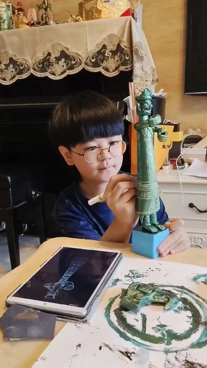 Cậu b&eacute; 12 tuổi được truyền h&igrave;nh phỏng vấn, cha mẹ SỐC NẶNG: Sai qu&aacute; sai rồi!- Ảnh 1.