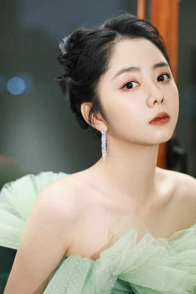 Mỹ nh&acirc;n tuổi Ngọ "chuy&ecirc;n trị" vai thanh xu&acirc;n vườn trường: U40 vẫn như thiếu nữ 25, kh&ocirc;ng nhờ may mắn m&agrave; l&agrave; cả một "hệ thống" kỷ luật- Ảnh 8.