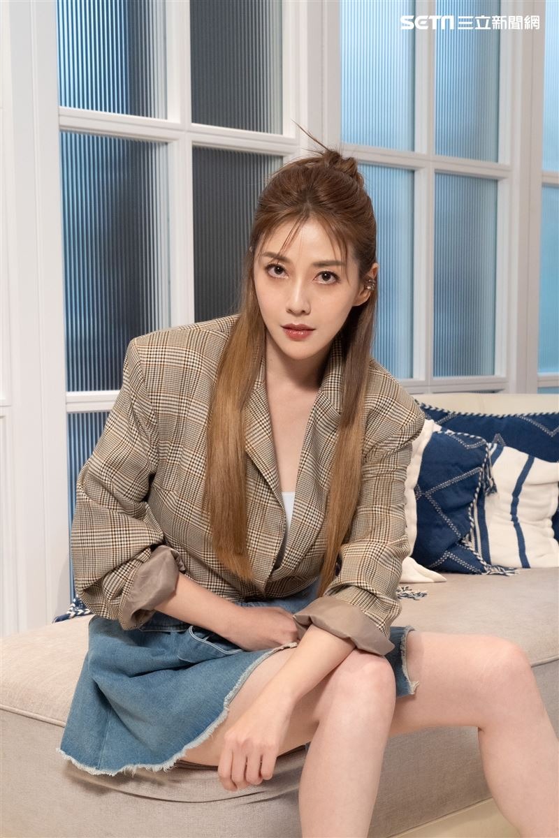 Trai đẹp showbiz trúng số ngay mùng 1 Tết- Ảnh 2. Trai đẹp showbiz trúng số ngay mùng 1 Tết- Ảnh 2.