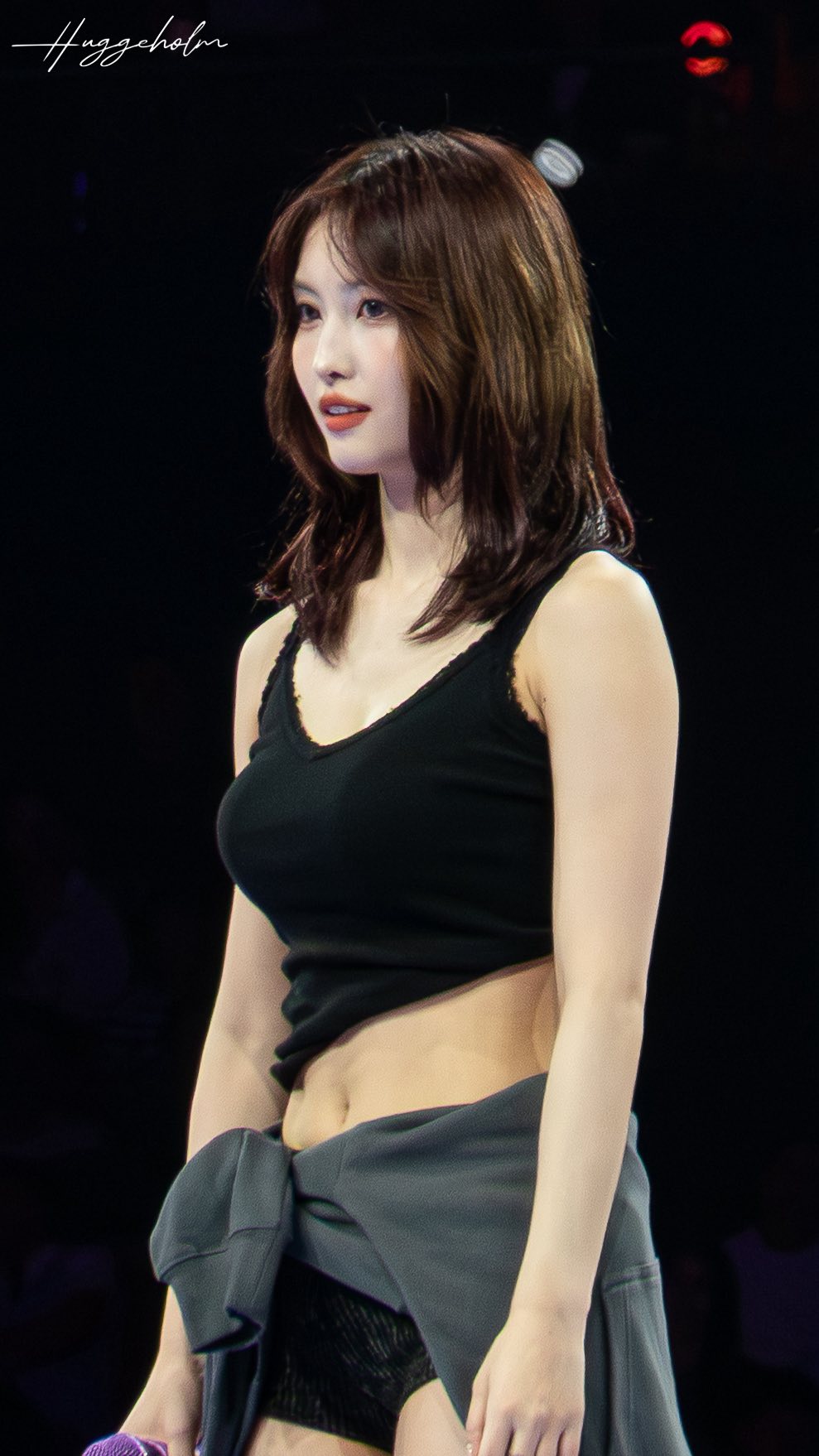 Showbiz c&oacute; mỹ nh&acirc;n nhan sắc điểm 10, v&ograve;ng 1 đốt mắt cả triệu người sững sờ- Ảnh 5.